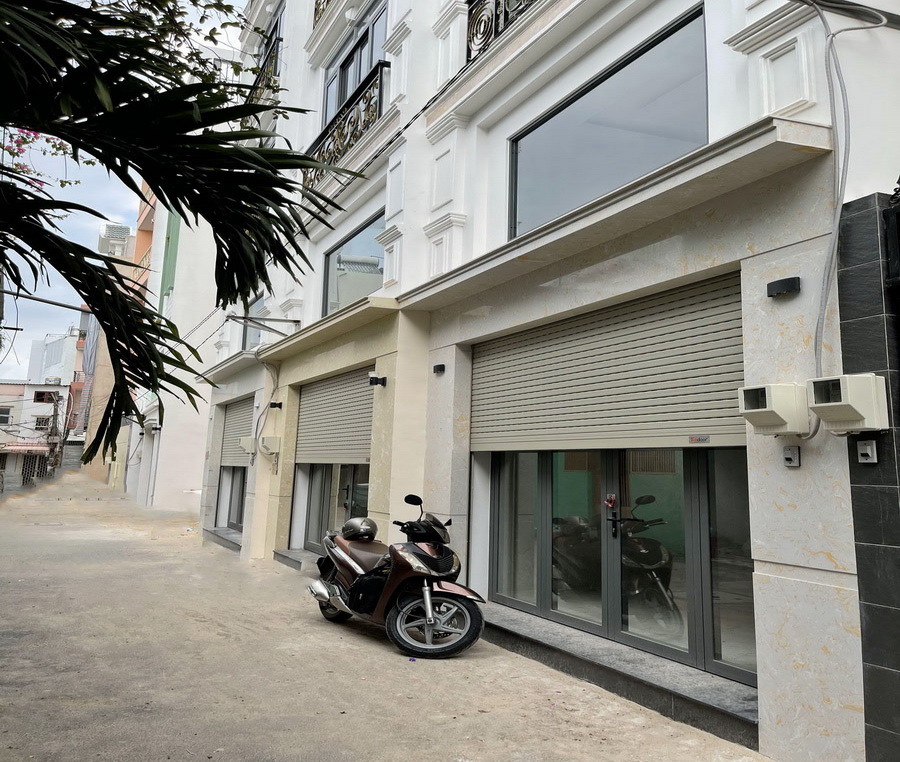 Bán nhà Nguyễn Văn Nghi, Quận Gò Vấp, Tuyệt phẩm 4 lầu thiết kế Cổ Điển tuyệt đẹp, khu dân trí cao